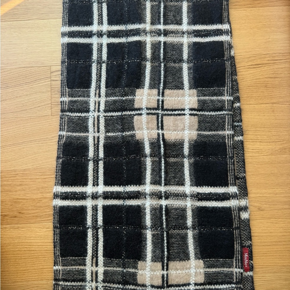 MAX MARA Plaid Black and Beige Scarf